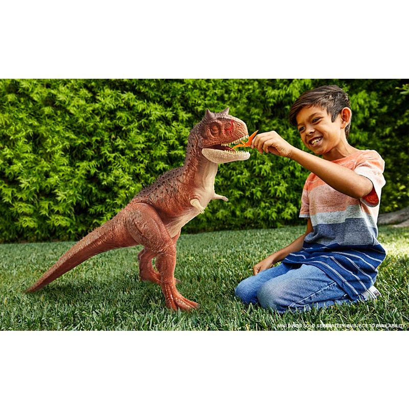 Jurassic World Camp Cretaceous Super Colossal Carnotaurus Toro