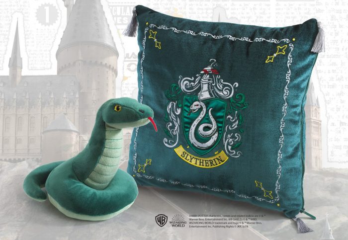 Harry Potter - Slytherin Elevhems Maskot & Prydnadskudde