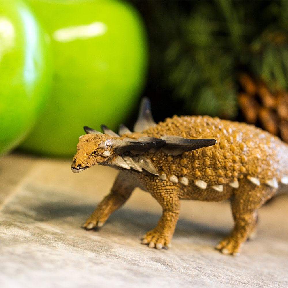 Safari Ltd - Sauropelta *Voted best dinosaur toy figure of 2015 by Prehistoric Time Magazine*