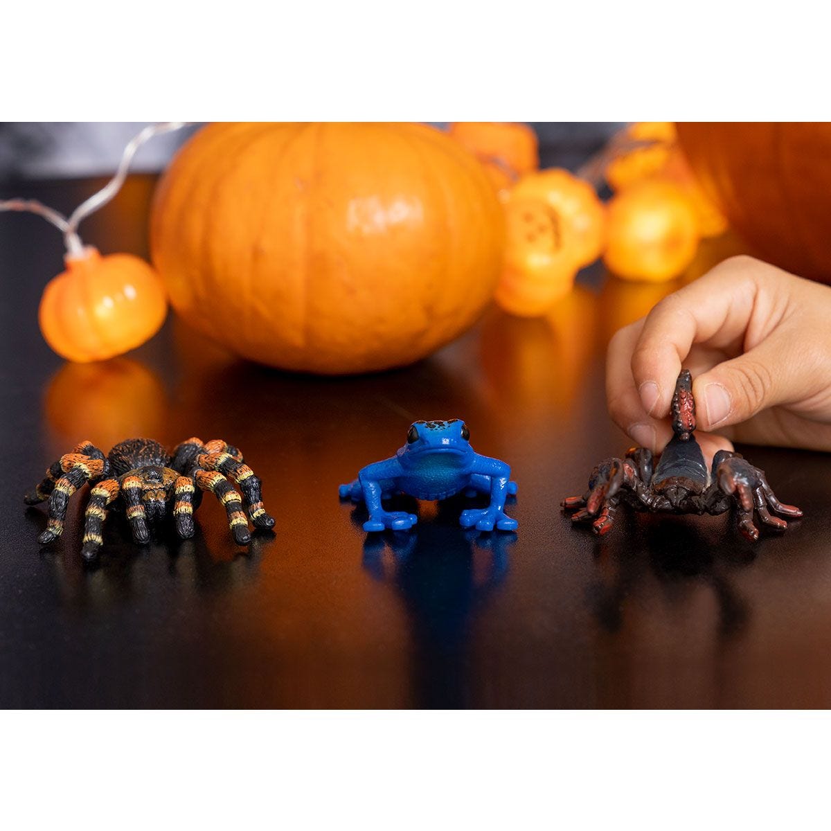 Schleich - Blue Poison Dart Frog