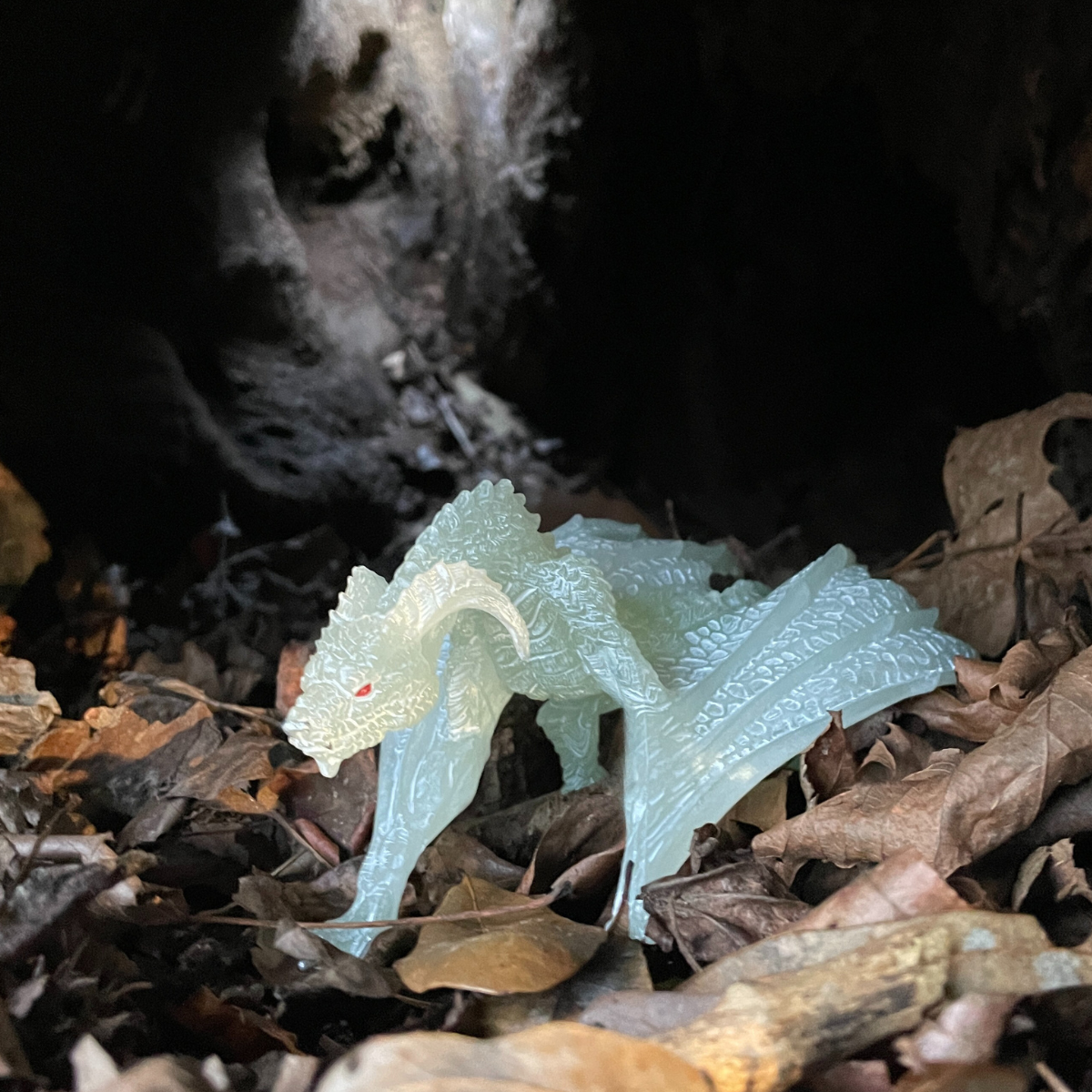 Safari Ltd - Glow-in-the-Dark Cave Dragon