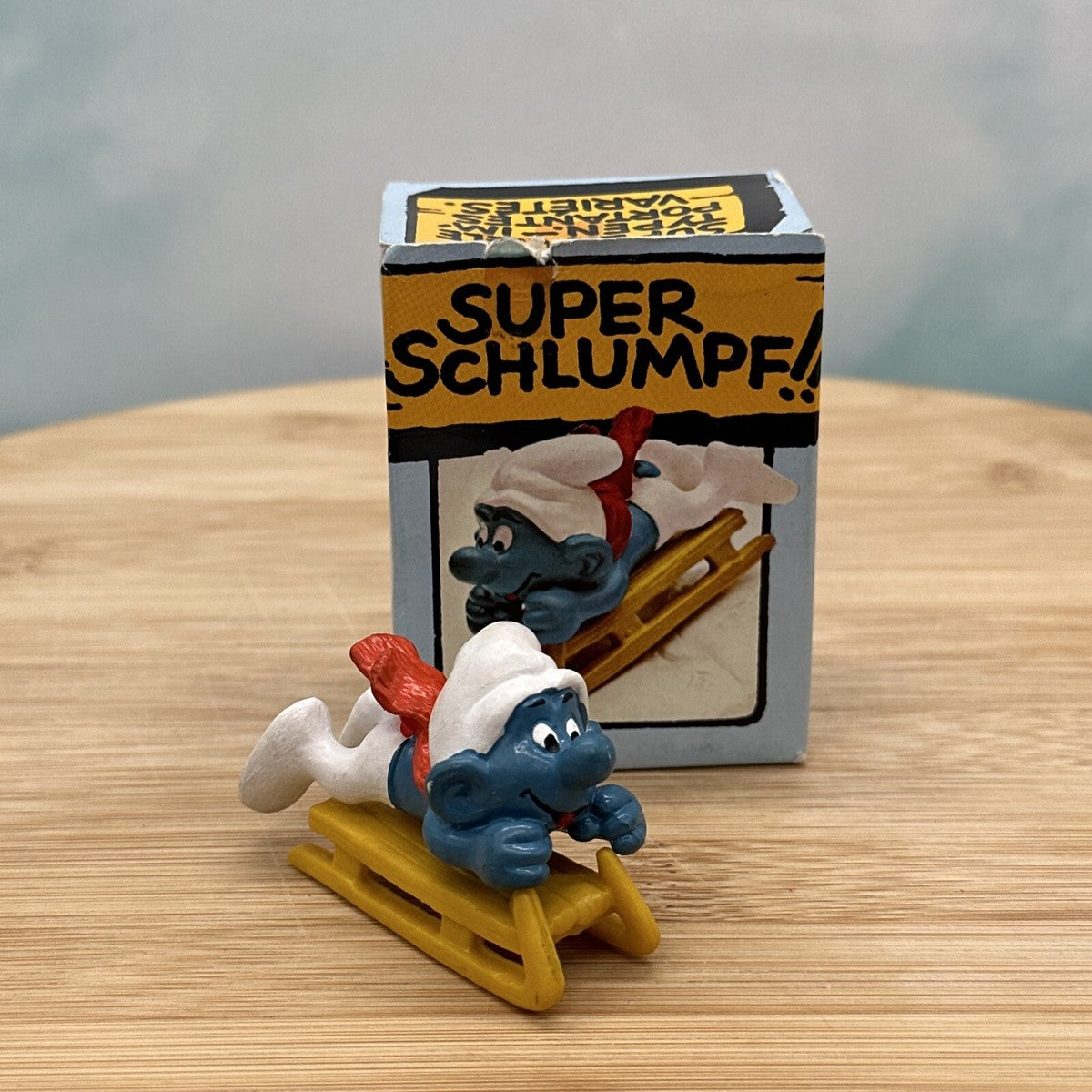 Schleich - Super Smurfs: Släd Smurfen